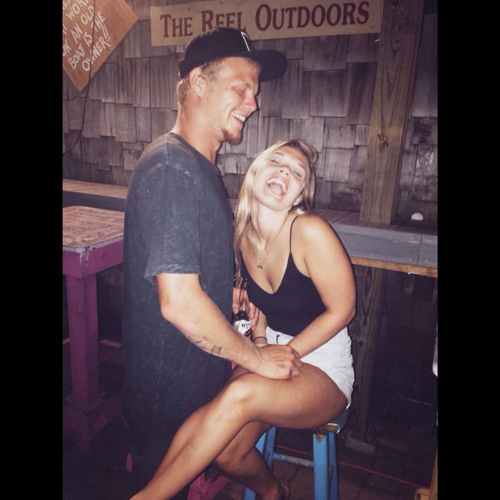 Meet your Posher, Tray